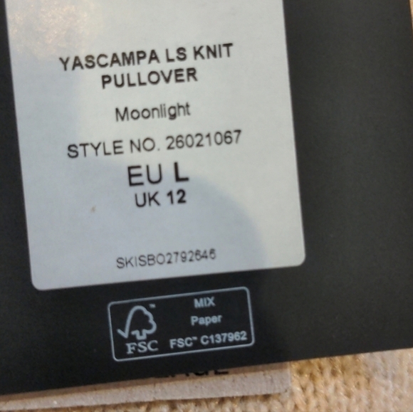 YAS Neutral Wool Blend High Neck Ribbed Hem Sweater size Large - Picture 10 of 10